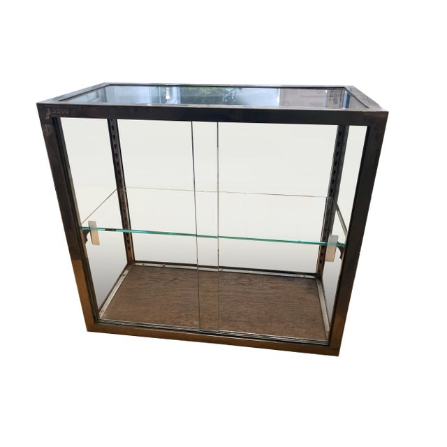 Small French Exhibition Showcase from Siegel For Sale