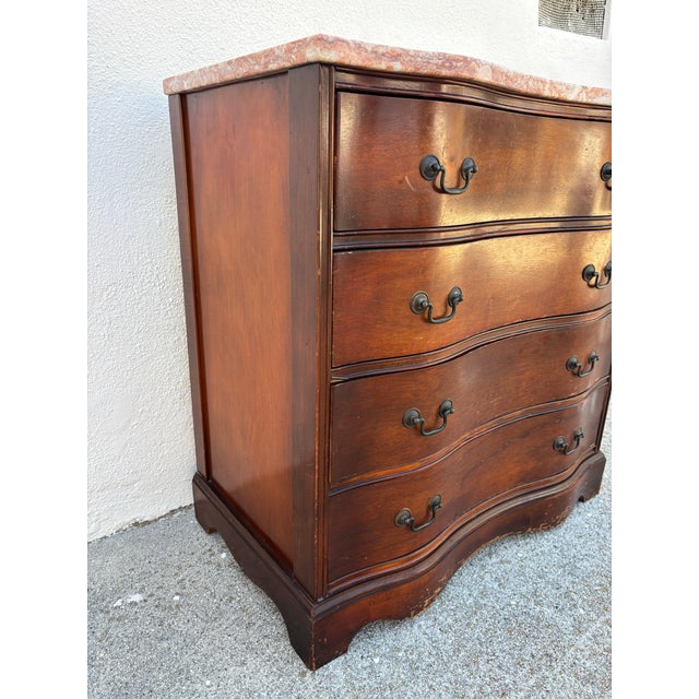 Burgundy Vintage Mahogany Serpentine-Front Chest of Drawers Featuring a Pink Marble Top For Sale - Image 8 of 8