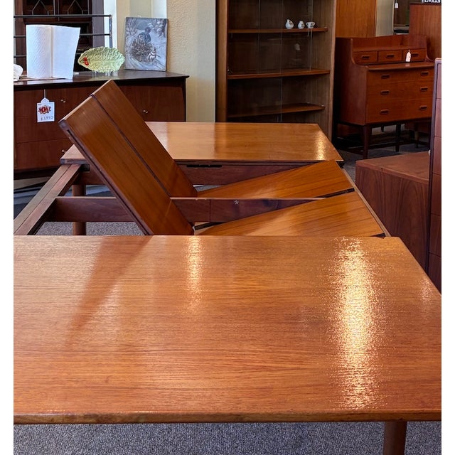 European Mid 20th Century Extending Dining Table With Double Butterfly Leaf by McIntosh, c.1960 For Sale - Image 11 of 17