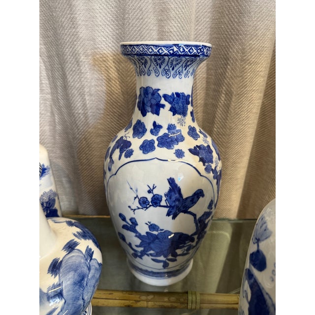 Collection of Export Bkue & White Vases, S/5 For Sale - Image 4 of 8