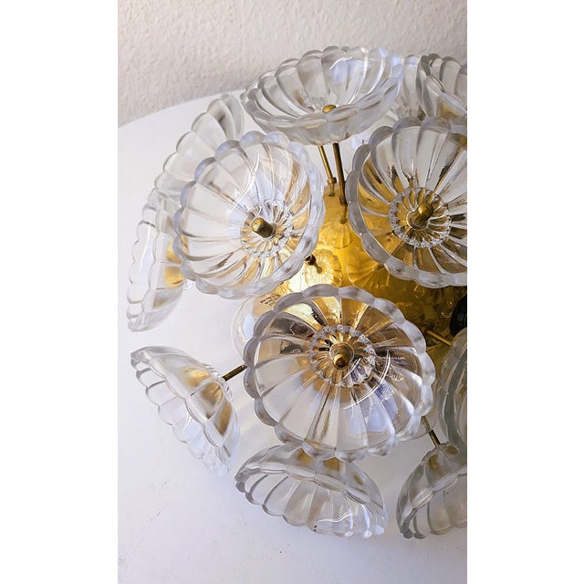 DANDELION Object: Wall/ceiling lamp 6 flames E 14 Age: approx. 1970 years Color/Material: Gold-colored, brass Mass: Total...