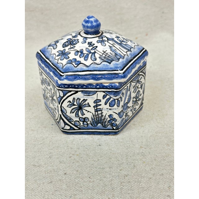 Vintage six sided blue and white Portuguese box decorated with a hunting scene. This is a pre-owned item so please see all...