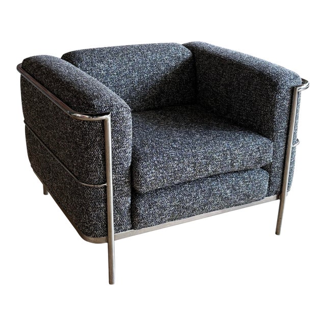 Jack Cartwright Lc2 Chair Reupholstered in Crypton For Sale
