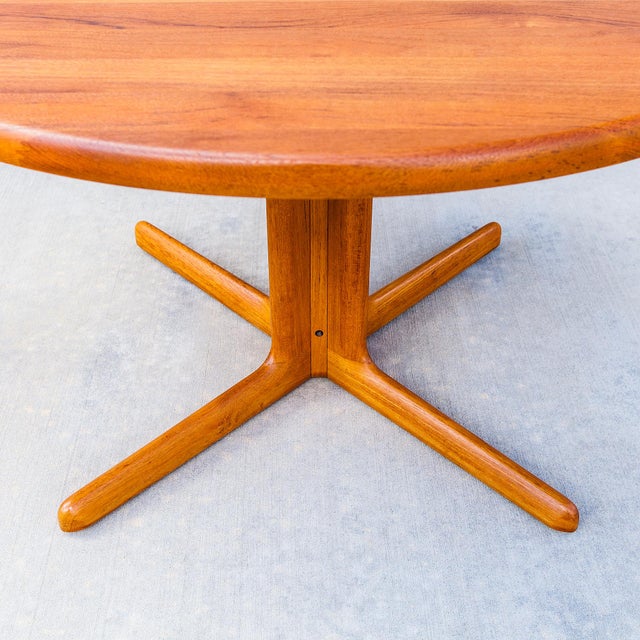 Mid-Century Modern 1980s Restored Danish Modern Solid Teak Expandable Dining Table For Sale - Image 3 of 10