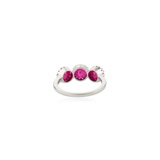 Metal Contemporary White Gold Ruby Ring in Pinion Bezel Setting Size 5.5 For Sale - Image 7 of 12
