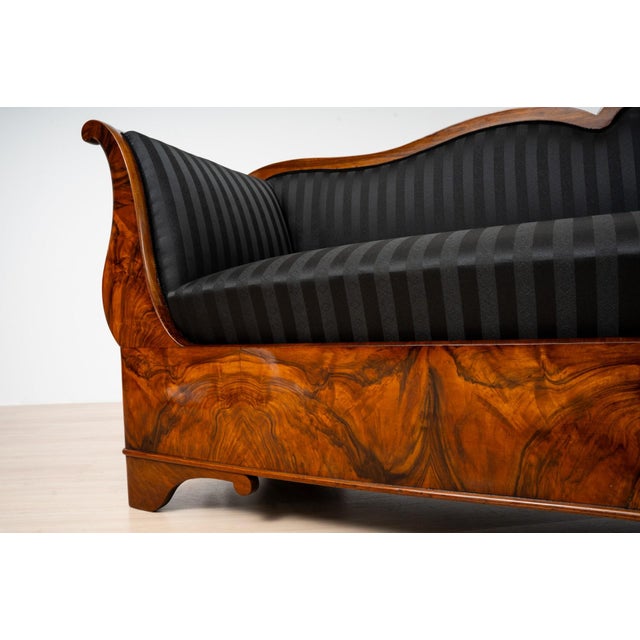 Black Antique Biedermeier Walnut Sofa, 1850 For Sale - Image 8 of 18