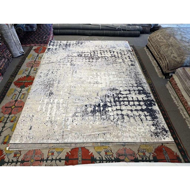 2010s Contemporary Nepalese Abstract Rug in Wool, 10' X 14' For Sale - Image 5 of 5