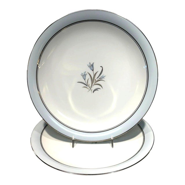 Noritake Vintage Bluebell 5558 China Dinner Plates 10.5" Platinum Trim Set of 2 For Sale