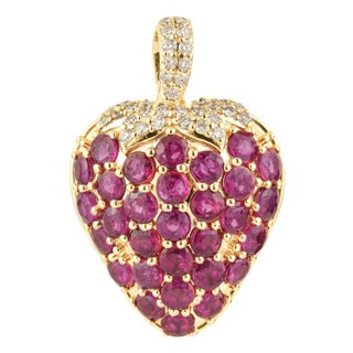 Whimsical Ruby Strawberry Pendant 2.55ct in 14k Yellow Gold With Pave Diamonds For Sale