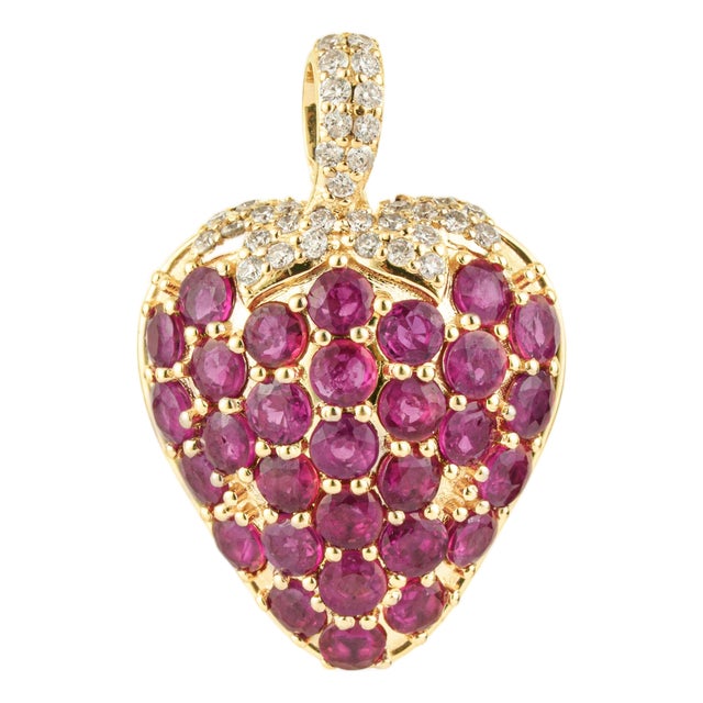 Whimsical Ruby Strawberry Pendant 2.55ct in 14k Yellow Gold With Pave Diamonds For Sale