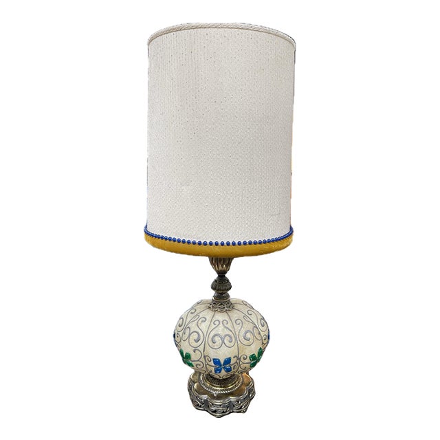 Mid 20th Century Mid-Century Modern Fiberglass Resin Table Lamp For Sale