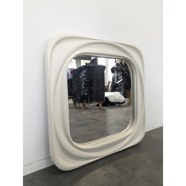 Italian Square Resin Mirror, 1970s, in Very Good conditions.