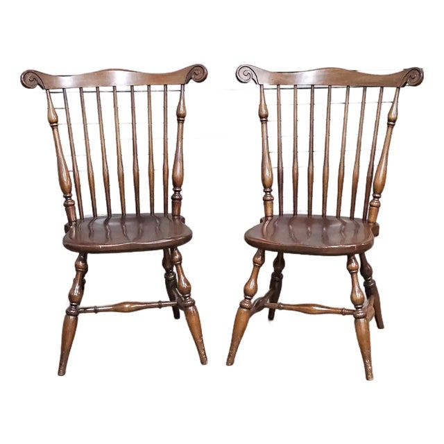 Late 20th Century Pair of Willett Solid Marbelhead Cherry Fan Back Windsor Chairs Made in Usa For Sale