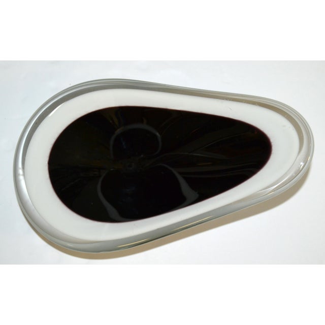 1956 Paul Kedelv Flygsfors Coquille Glass Bowl Triple Encases Black White Clear For Sale - Image 9 of 12