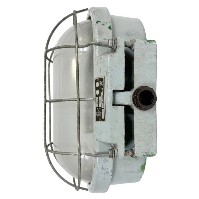 Industrial Cast Aluminium Wall Light with Milk Glass from Elektrosvit, 1970s For Sale - Image 17 of 18