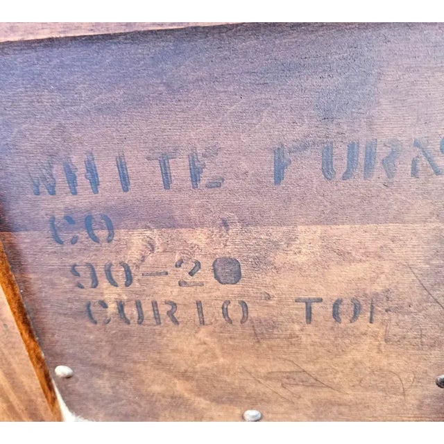 Pair of Vintage White Furniture Obelisk Form Curios/Display Cabinets For Sale - Image 12 of 12