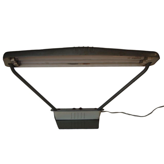 1950s Gunmetal Grey Machine Age Tanker Fluorescent Desk Lamp For Sale In Los Angeles - Image 6 of 11