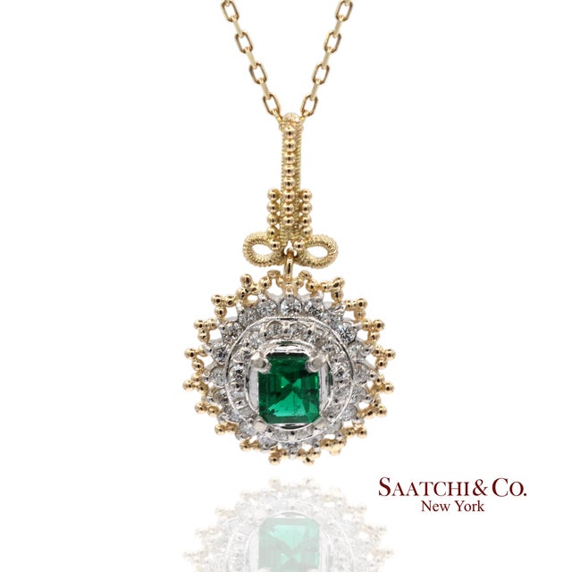 Contemporary 18k 750 Solid Yellow Gold & Platinum 900 Natural Diamond and Emerald Pendant For Sale - Image 3 of 8