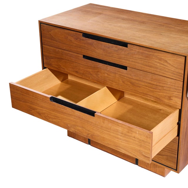 Brown Vladimir Kagan for Dreyfuss Mid 20th Century Walnut and Lucite Vanity Dresser For Sale - Image 8 of 11