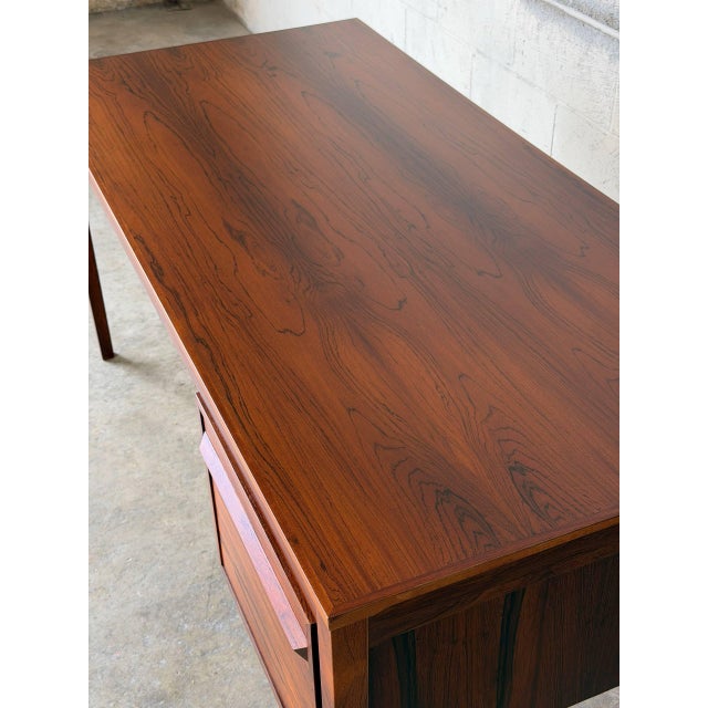 Elegant Rosewood Executive Writing Desk With Single Drawer Danish Mid-Century Modern 1960s For Sale In Los Angeles - Image 6 of 11