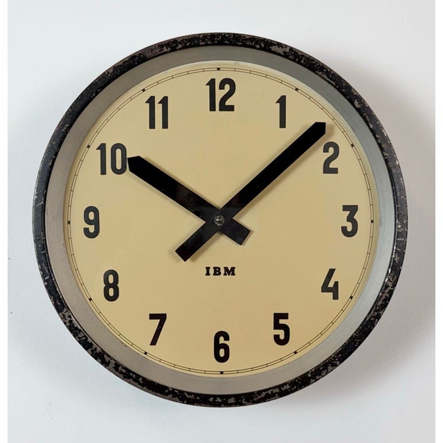 Metal Industrial Black Factory Wall Clock from IBM, 1950s For Sale - Image 7 of 17