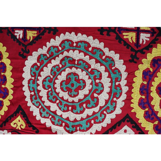 Vintage Hand Embroidered Suzani Wall Hanging, 1920s For Sale - Image 6 of 18