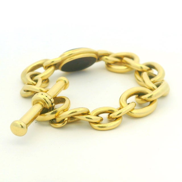 1990s 1990s Vahe Naltchayan 18k Gold Onyx and Carnelian Intaglio Bracelet For Sale - Image 5 of 18