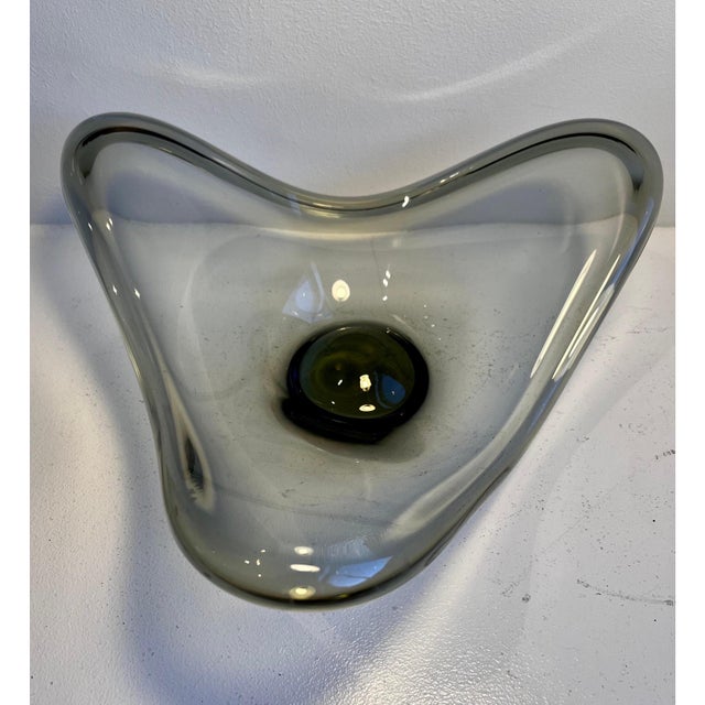 Gray Large Grey Smoke Glass Bowl by Per Lütken for Holmegaard, Denmark, 1960s For Sale - Image 8 of 11