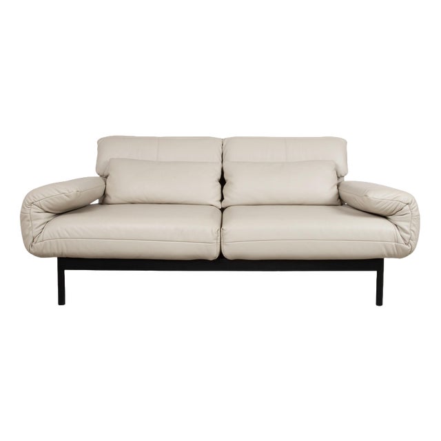 Plura Leather Two-Seater Beige Manual Function Sofa from Rolf Benz For Sale