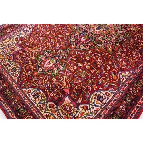 Middle Eastern Sarough Rug in Wool For Sale - Image 6 of 10