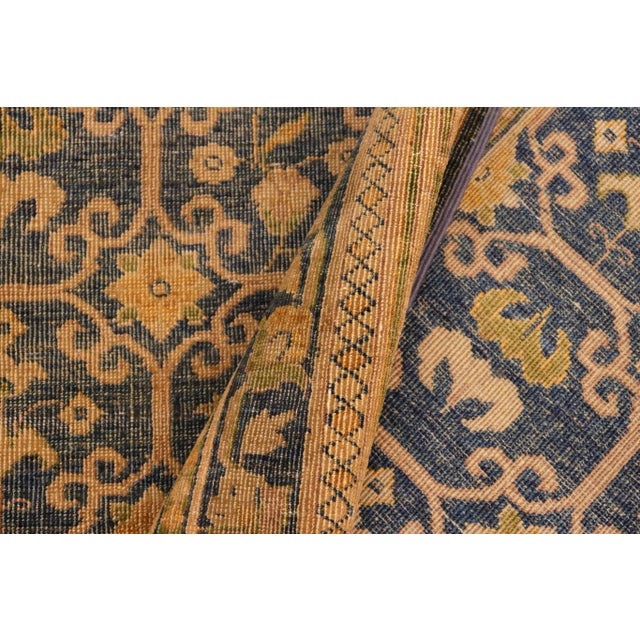 Tan 1980s 1980s Bohemian Semi Antique Low Pile Blue/Gold Wool Rug - 6'1" X 6'10" For Sale - Image 8 of 9