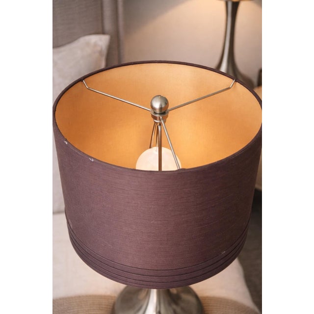 Late 20th Century Pair of Contemporary Brushed Nickel Table Lamps With Original Chocolate Brown Drum Shades – 23” For Sale - Image 5 of 8