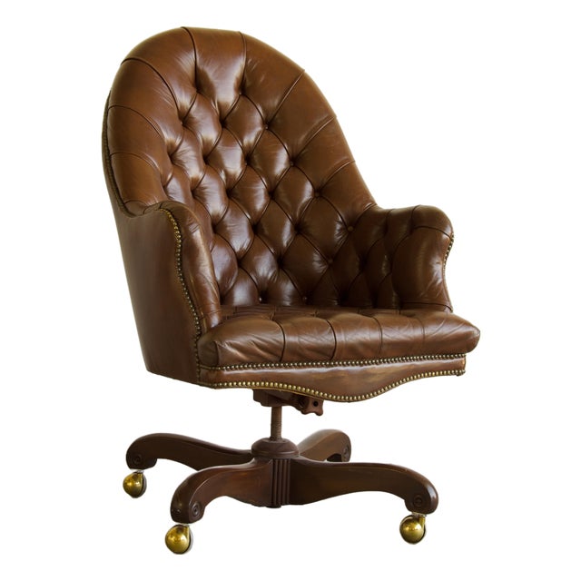 Vintage English Style Tufted Leather Chesterfield Executive Swivel Desk Chair With Brass Casters, Mid-Century For Sale