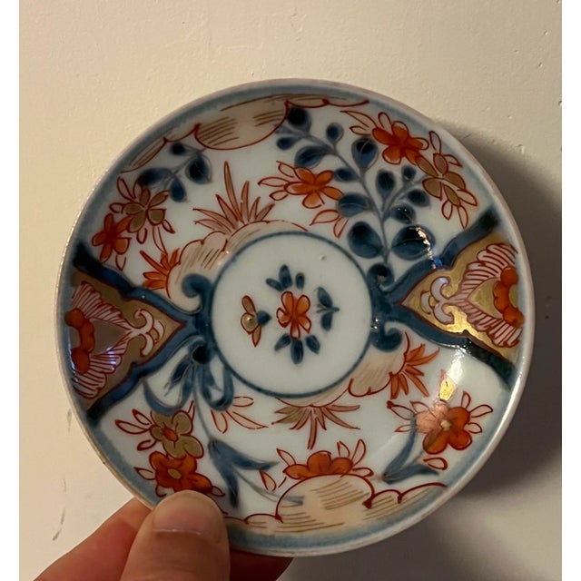 Antique 18th Century Chinese Export Imari Porcelain Small Dishes - a Set of 2 For Sale - Image 4 of 9