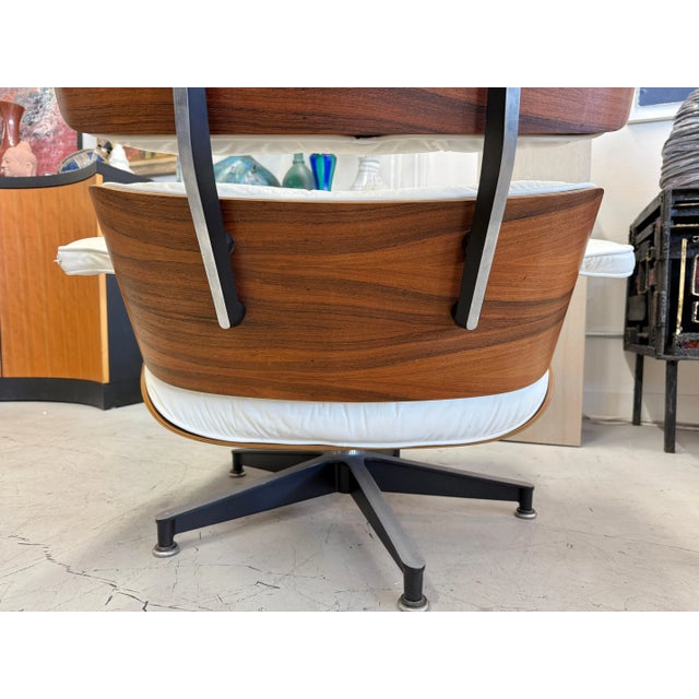 Mid-Century Modern 1980’s Rosewood and White Leather Herman Miller Eames Lounge Chairs For Sale - Image 3 of 13