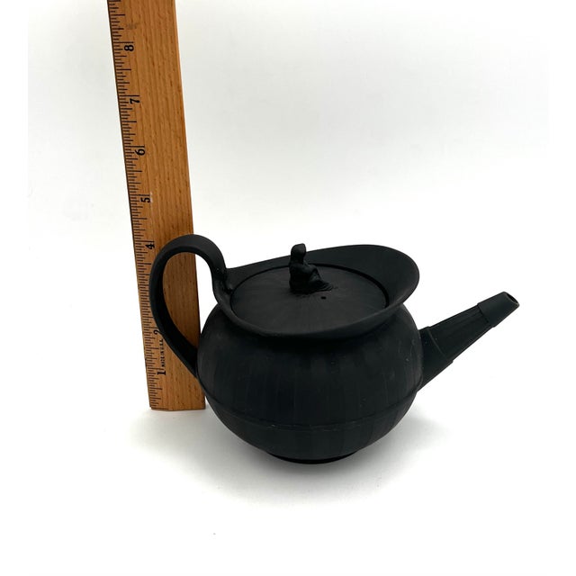 Stunning Antique Wedgwood Black Basalt Teapot, C. 1790-1830 With Widow Finial For Sale - Image 12 of 12