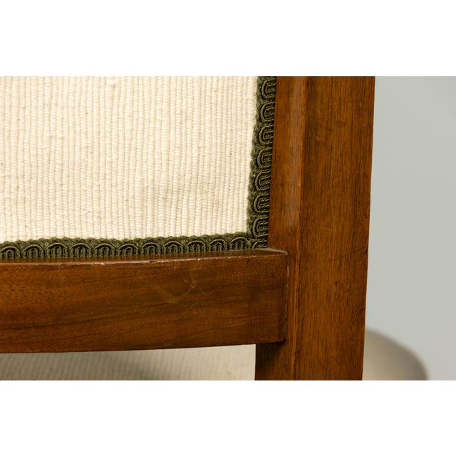 Set of 6 French Art Deco Walnut Dining Chairs in Ivory Ribbed Upholstery, 1930s For Sale In New York - Image 6 of 18