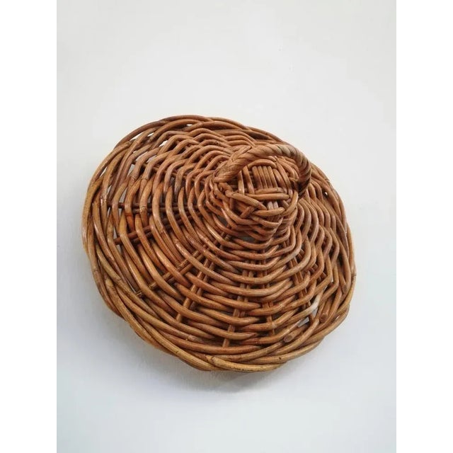 Large Italian Hand-Woven Willow Basket with Lid, 1950s For Sale - Image 13 of 18