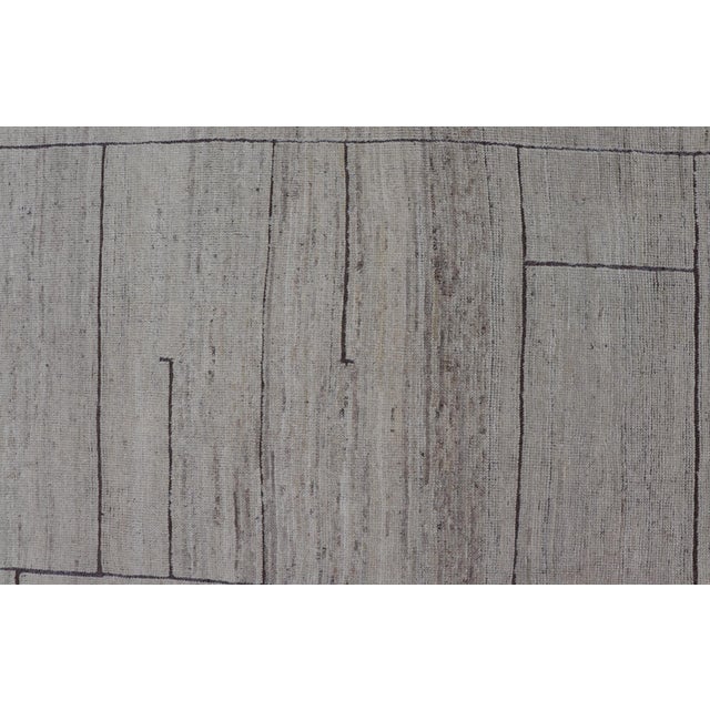 Brown Casual Modern Design Rug in White and Brown Tones and Subdued Design 9'4 X 11'9 For Sale - Image 8 of 12