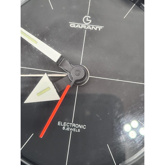 Vintage Space Age Electronic 6 Jewels Table Clock from GARANT, 1960s For Sale - Image 6 of 9