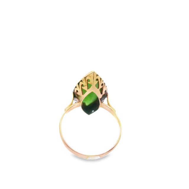 1970s 14k Yellow Gold Green Jade Cabochon Statement Ring, Size 8 For Sale - Image 10 of 13