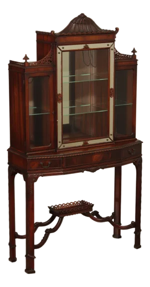 Weiman Heirloom Quality Chinese Chippendale Style Mahogany Vitrine Display Cabinet