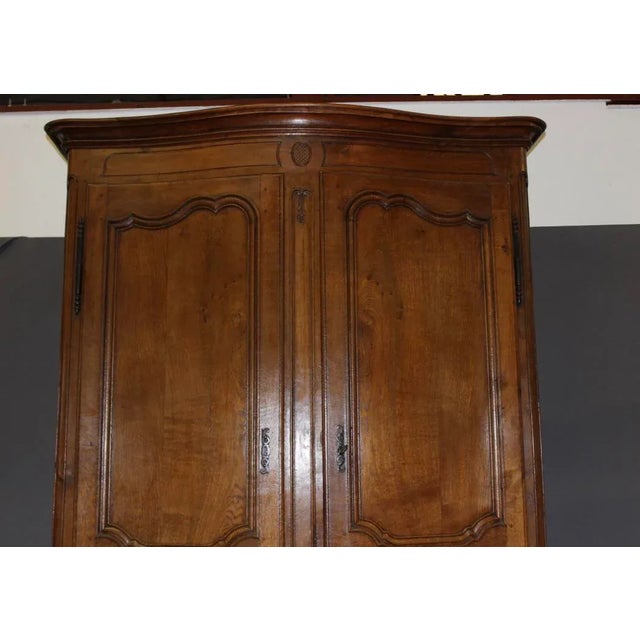 Light Yellow Louis XV Buffet with Facade For Sale - Image 8 of 13