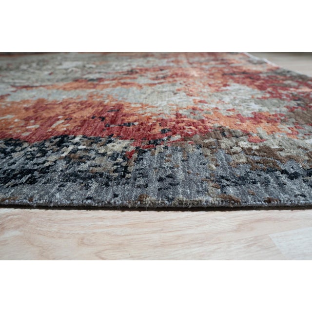 Abstract Isla Sumptuous Gray Hand-Knotted Wool Rug Carpet, Abstract Contemporary Design For Sale - Image 3 of 6