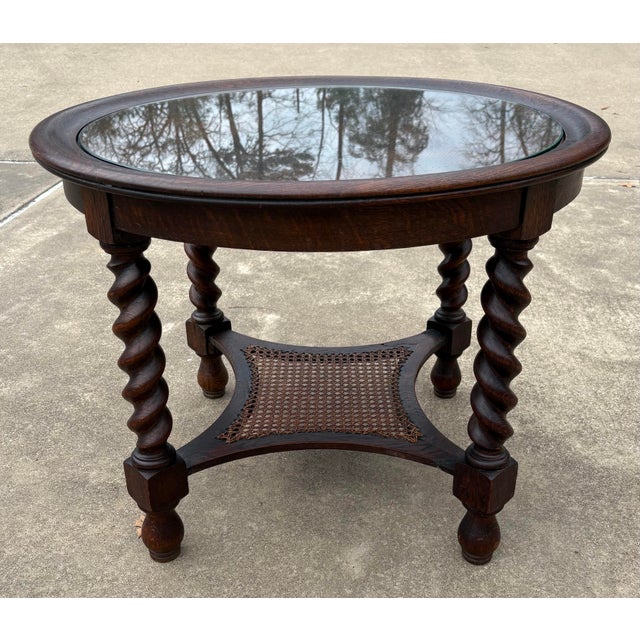 Lovely English barely twist table.. large drink table or occasional table or coffee table. Could be used any number of...