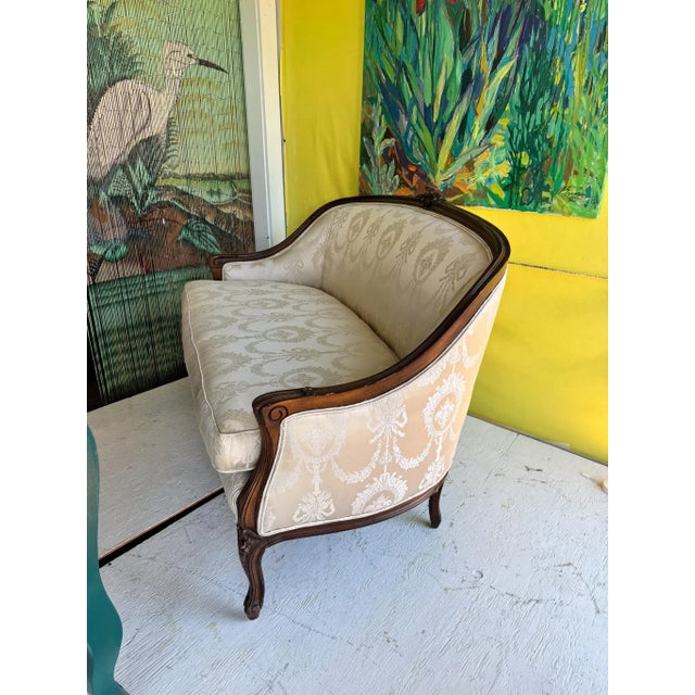Wood 19th Century Mahogany Settee, Reupholstered by Olson Backman in Cream Satin Matelassé For Sale - Image 7 of 8