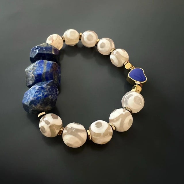 Early 21st Century Eye Of Love Chunky Lapis Lazuli Beaded Bracelet For Sale - Image 5 of 7