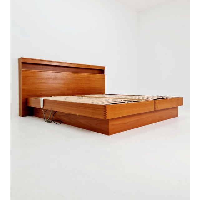 Mid-Century Modern Danish Teak King Size Double Bed, 1970s For Sale - Image 5 of 18