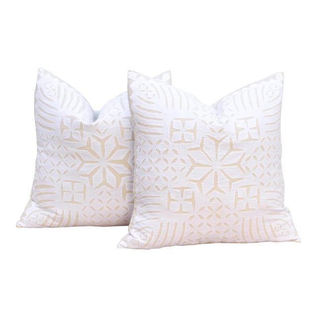 Jaisalmer Star, Pair of White Appliqué Pillow Covers For Sale