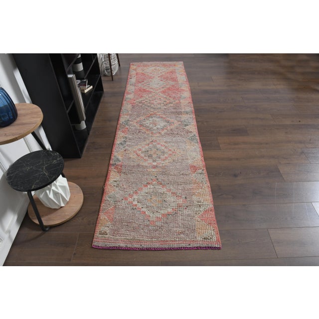1970s 1970s Turkish Oushak Handmade Wool Cotton Pink Runner Rug For Sale - Image 5 of 9